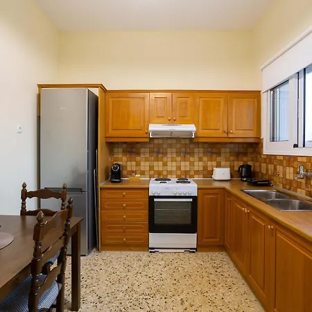 Stathmos Home, Rustic Charm W Views *