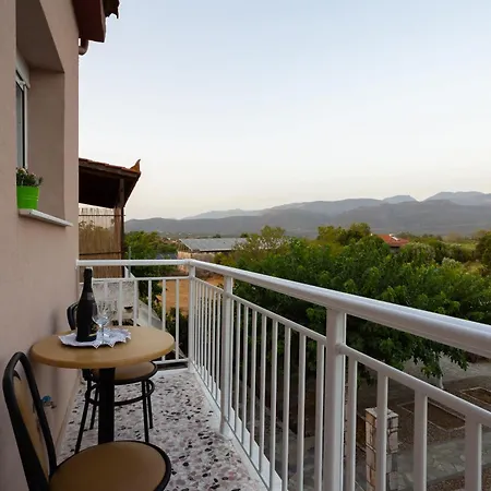 Stathmos Home, Rustic Charm W Views