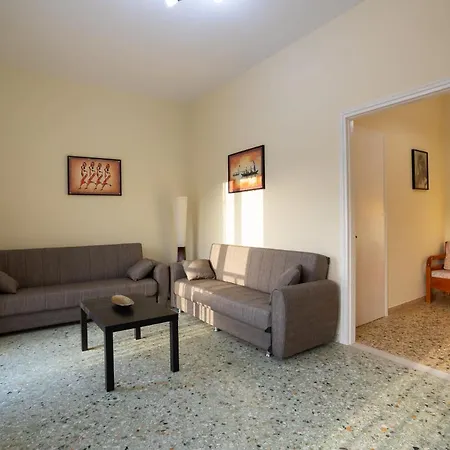 Stathmos Home, Rustic Charm W Views Apartman