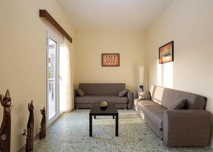 Stathmos Home, Rustic Charm W Views *