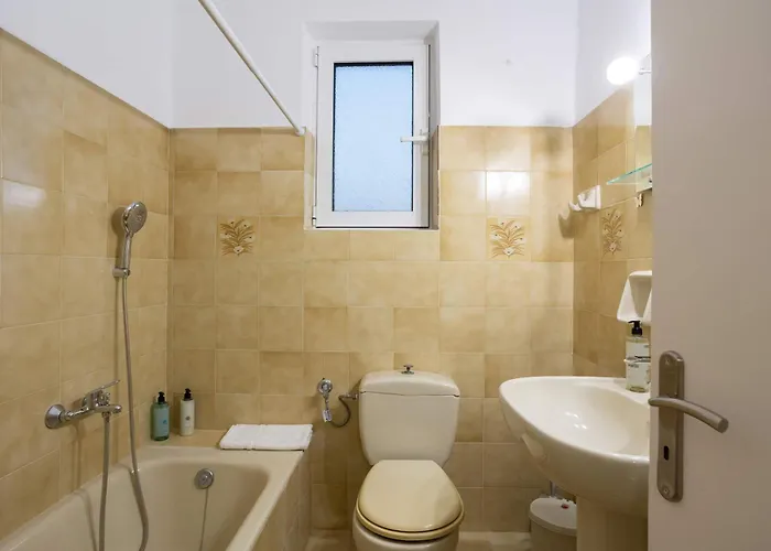 Stathmos Home, Rustic Charm W Views * Valíra