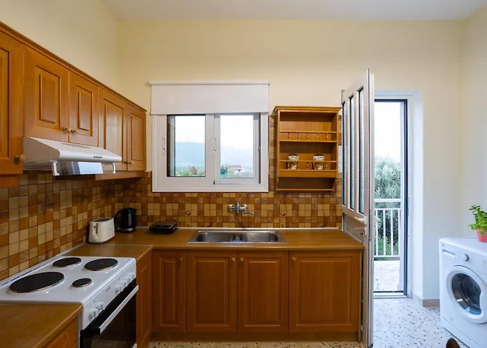 Stathmos Home, Rustic Charm W Views דירה *