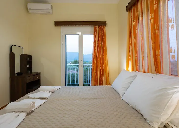 Stathmos Home, Rustic Charm W Views דירה Valíra