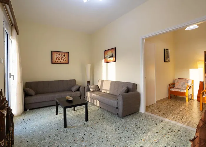 Stathmos Home, Rustic Charm W Views דירה